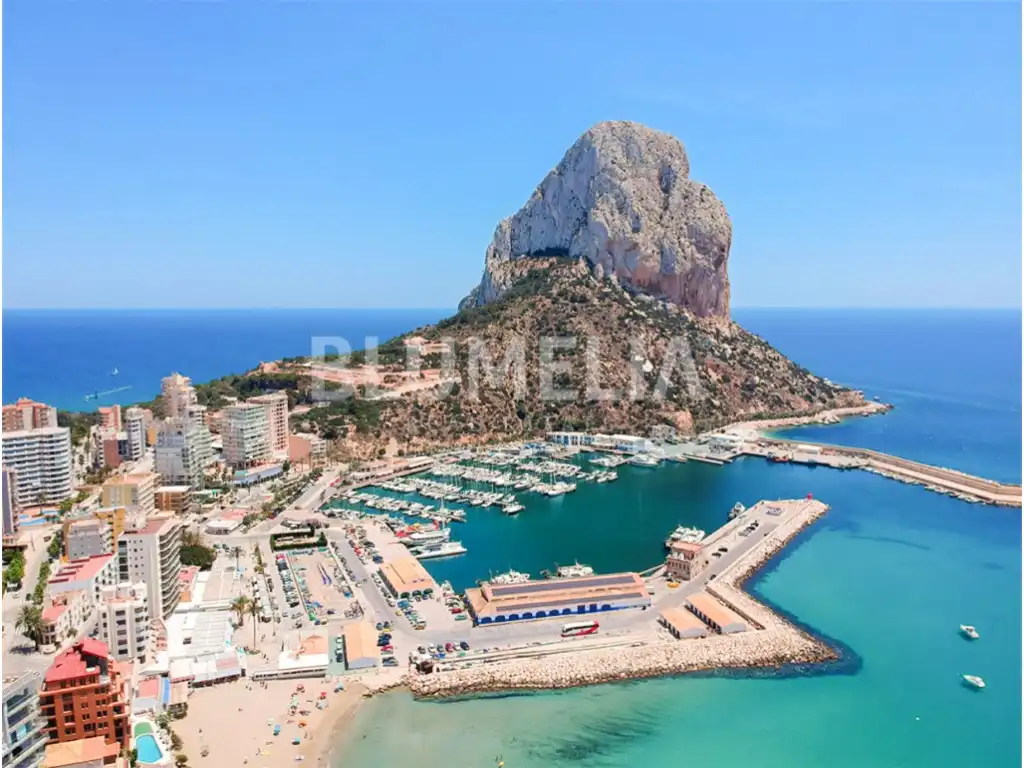 Vista exterior de Apartamento en venta en Calpe / Calp con Aire acondicionado, Calefacción y Jardín privado