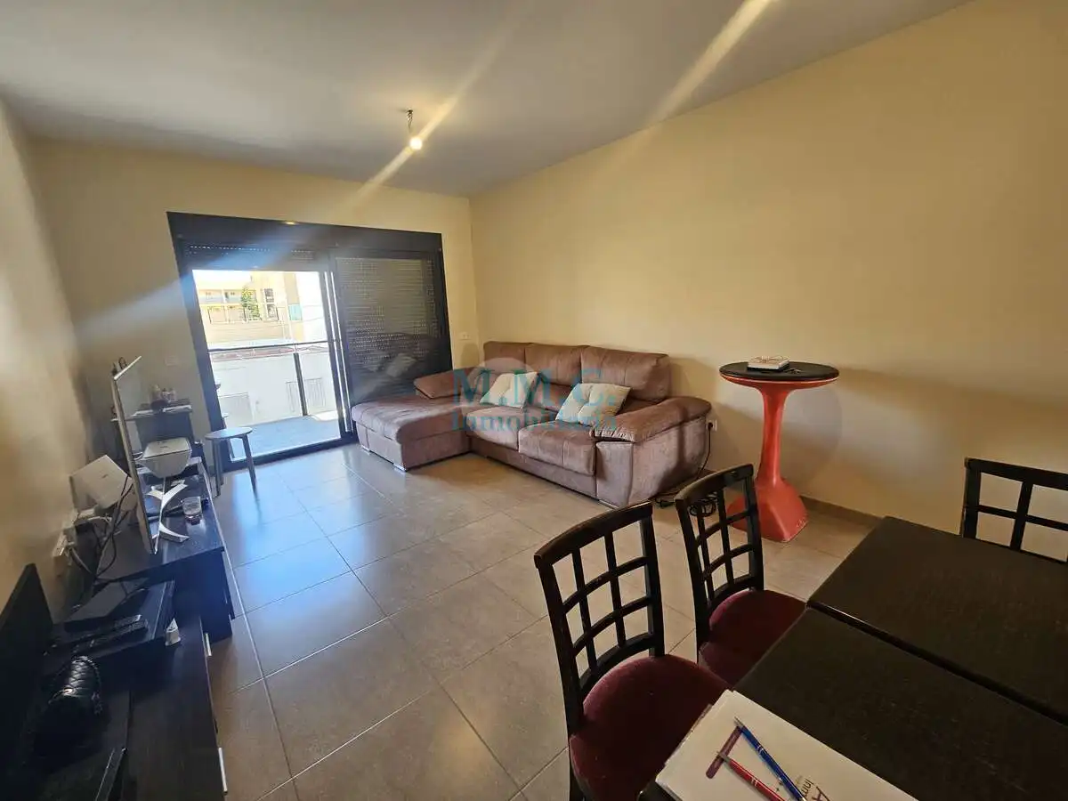 Living room of Flat for sale in Roquetas de Mar  with Air Conditioner, Terrace and Furnished
