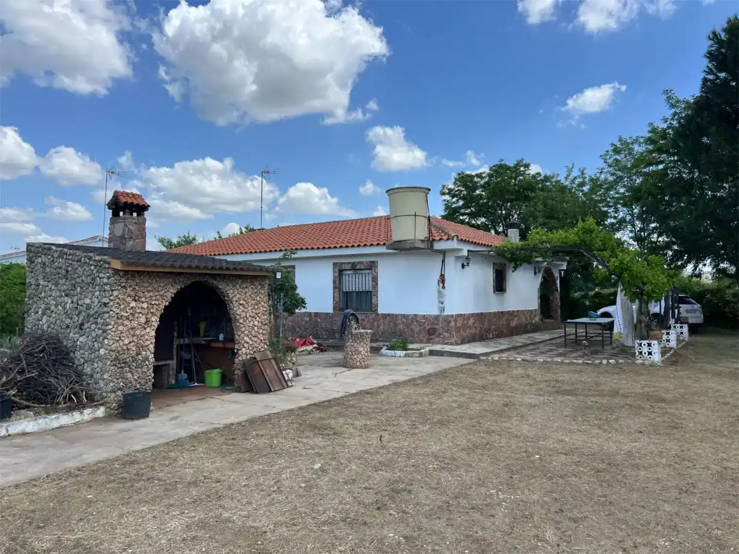Vista exterior de Finca rústica en venda en Santa Cruz del Retamar amb Piscina