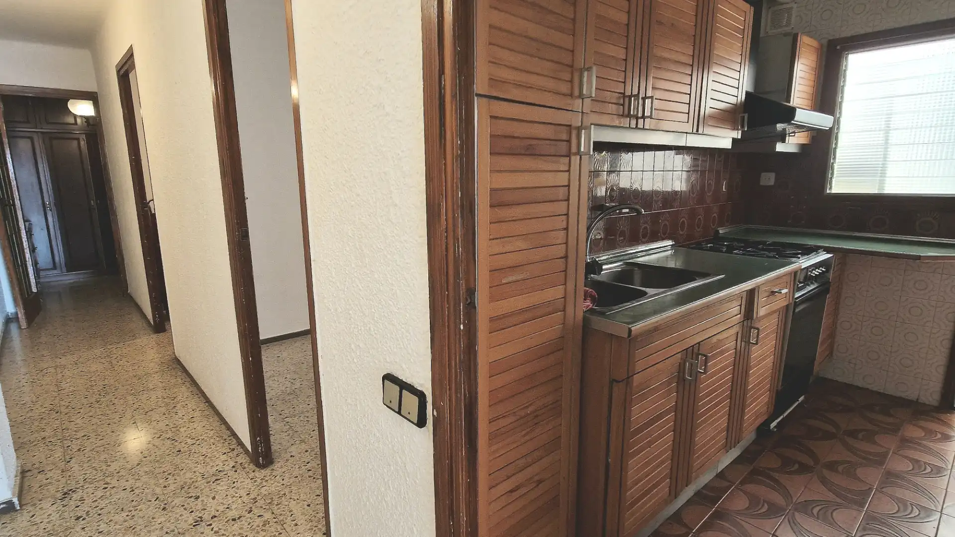 Küche von Dachboden zum Verkauf in Santa Coloma de Gramenet mit Klimaanlage, Heizung und Terrasse
