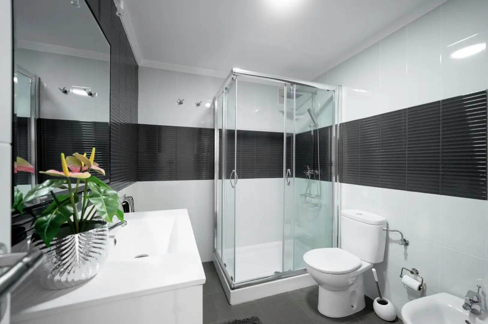Bathroom of Attic for sale in Benalmádena  with Air Conditioner, Heating and Terrace