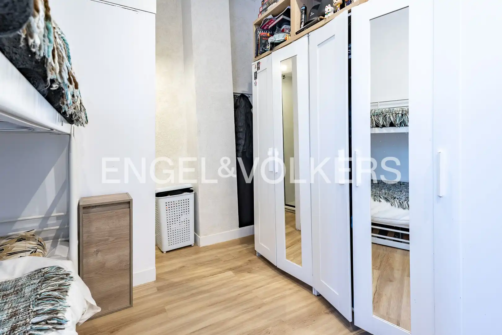 Habitación de Casa adosada en venta en Mataró con Aire acondicionado, Calefacción y Amueblado