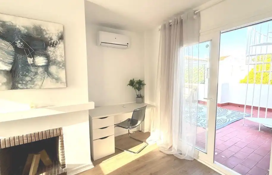 Habitación de Piso en venta en Marbella con Aire acondicionado, Trastero y Amueblado