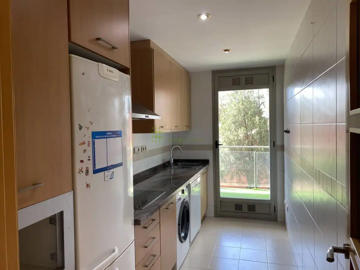 Piso en venta en Bucarest, Rafalafena
