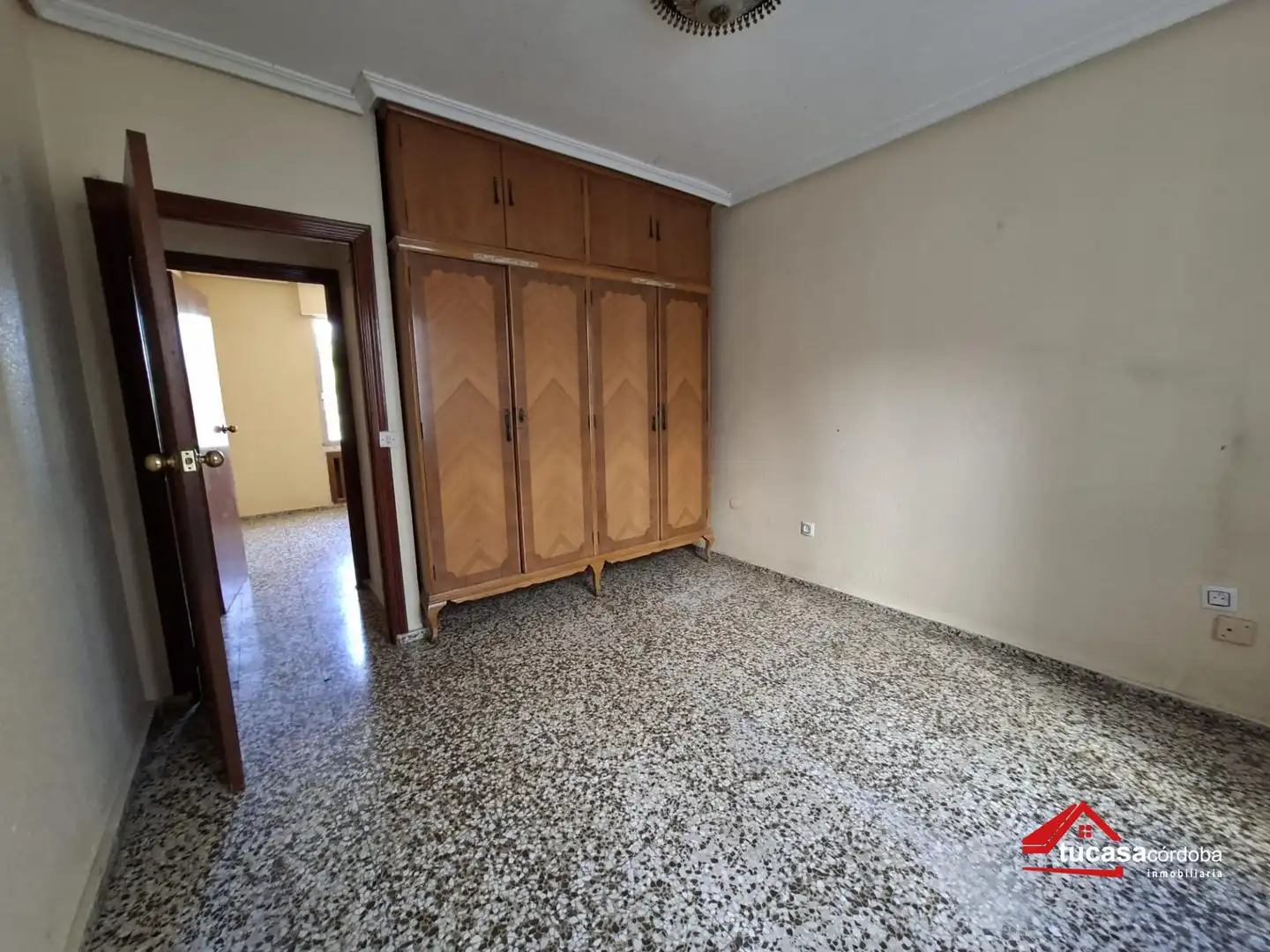 Flat for sale in Huerta de la Reina - Trassierra