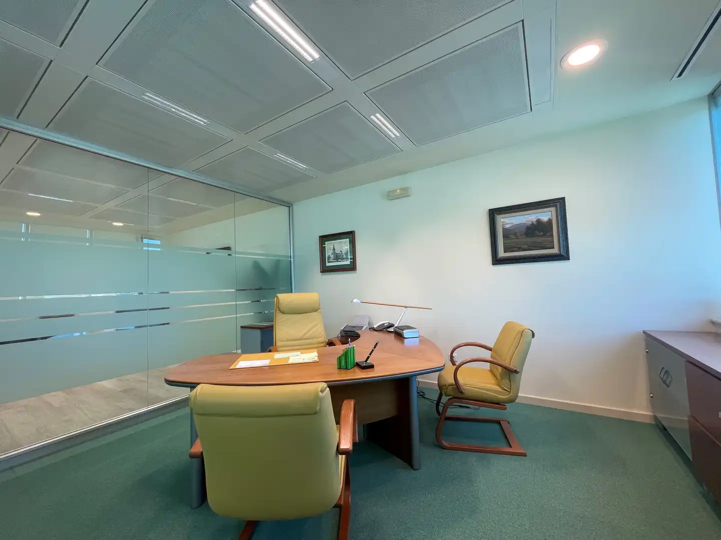 Büro zum Verkauf in Alcalá de Henares mit Klimaanlage und Heizung