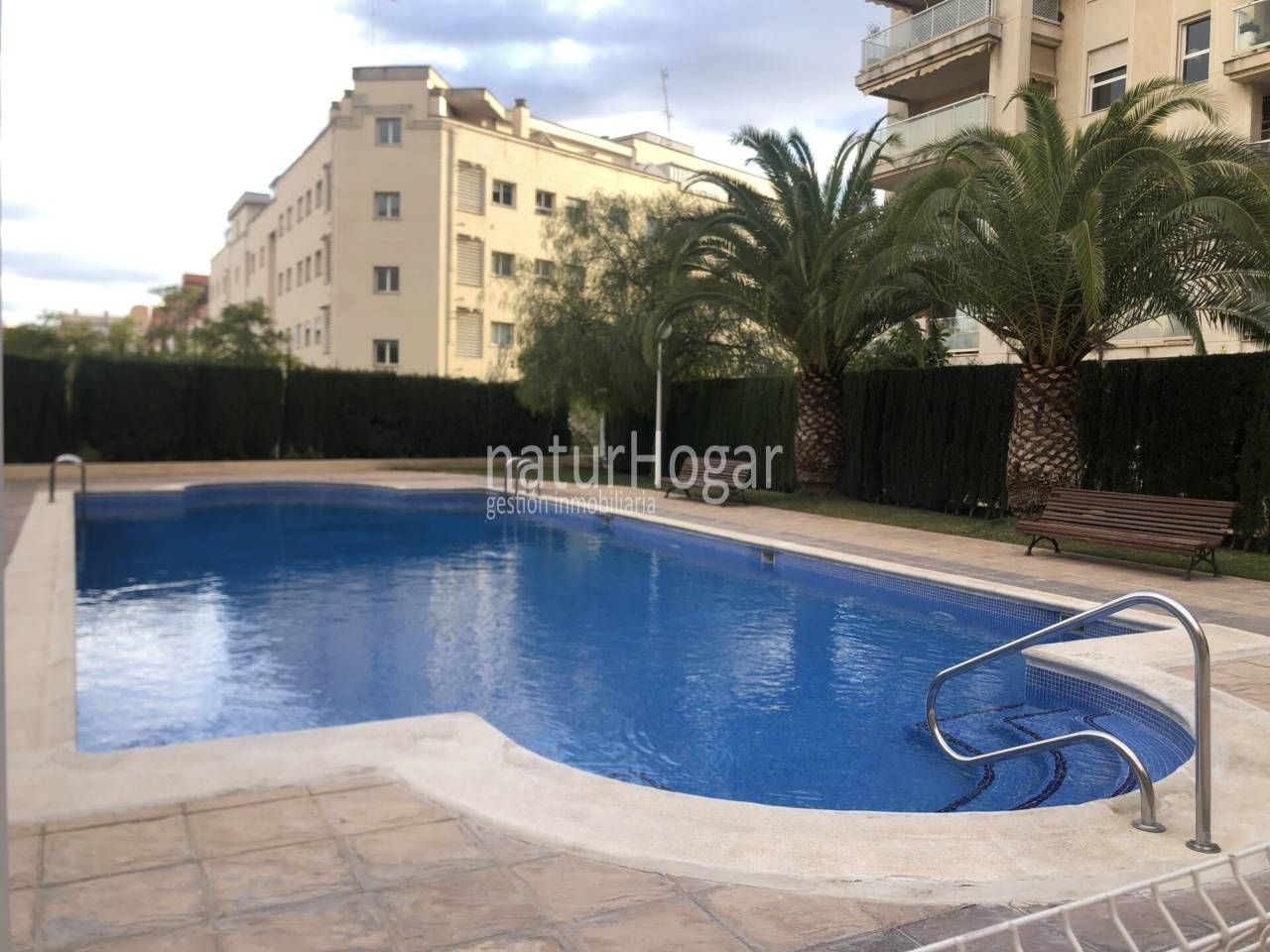 Swimming pool of Flat to rent in Paterna  with Air Conditioner, Parquet flooring and Terrace
