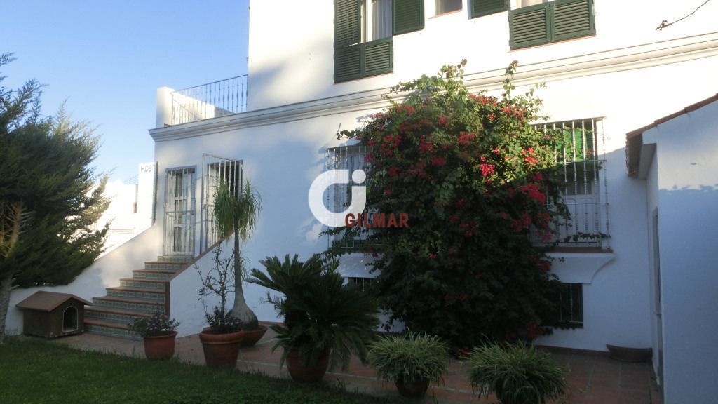Garden of House or chalet for sale in Barbate  with Air Conditioner, Heating and Private garden