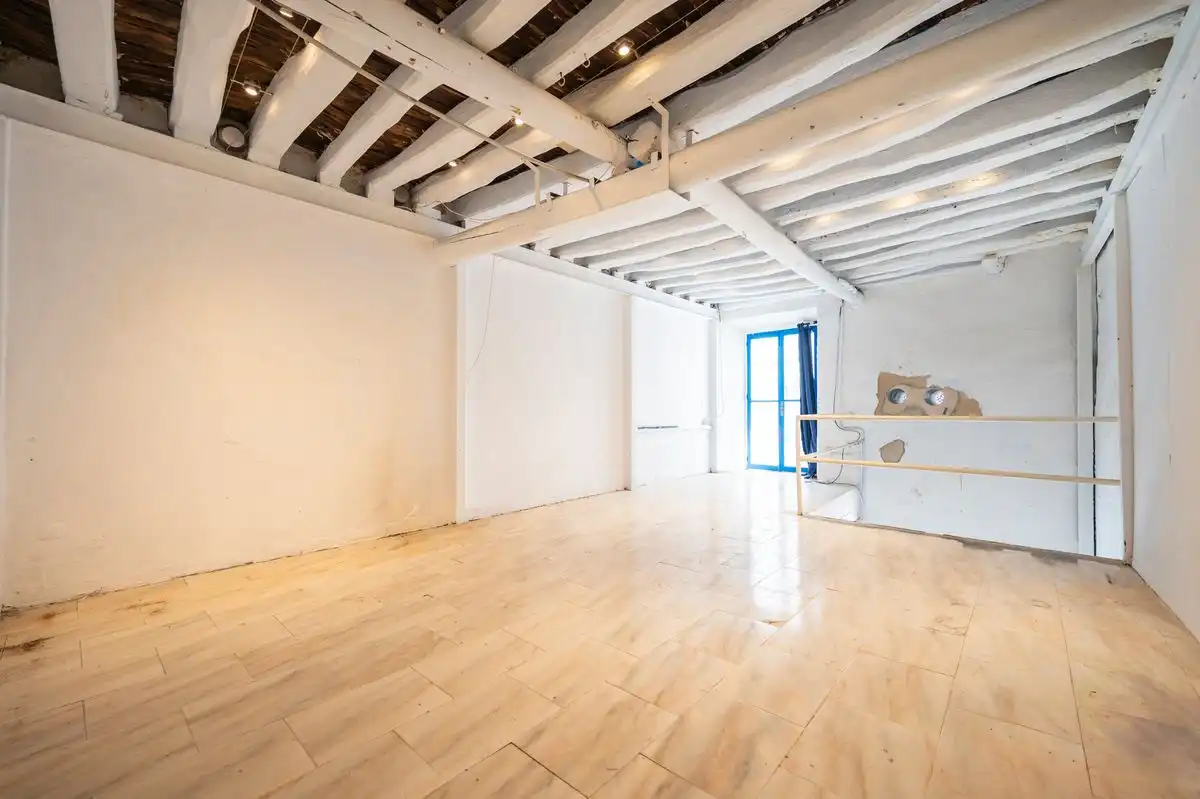 Local comercial en venta en Carrer Enmig