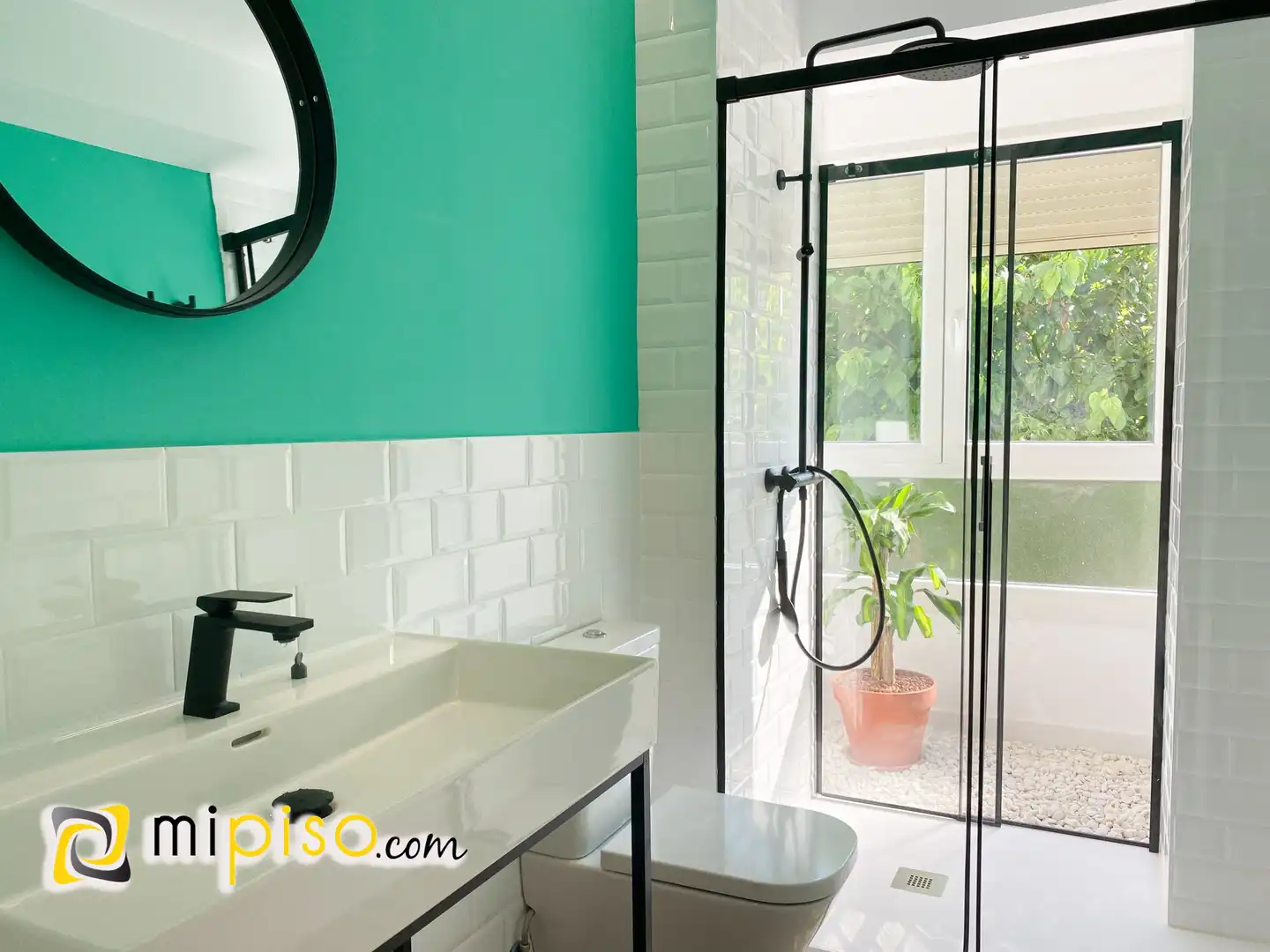 Badezimmer von Wohnung zum Verkauf in Laredo mit Terrasse und Möbliert