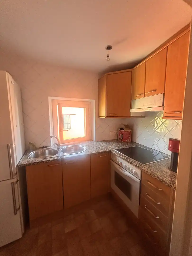 Cocina de Piso de alquiler en Girona con Balcón