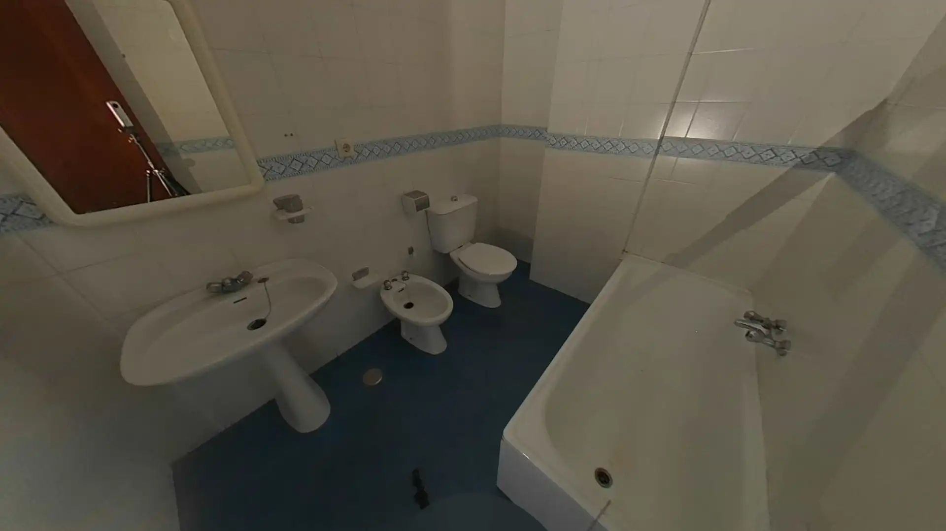 Bathroom of Flat for sale in Badajoz