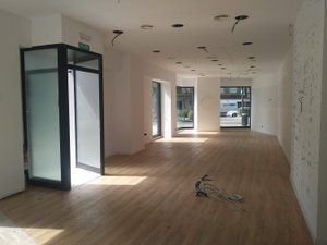 Local de lloguer a Gran Via, L'Eixample