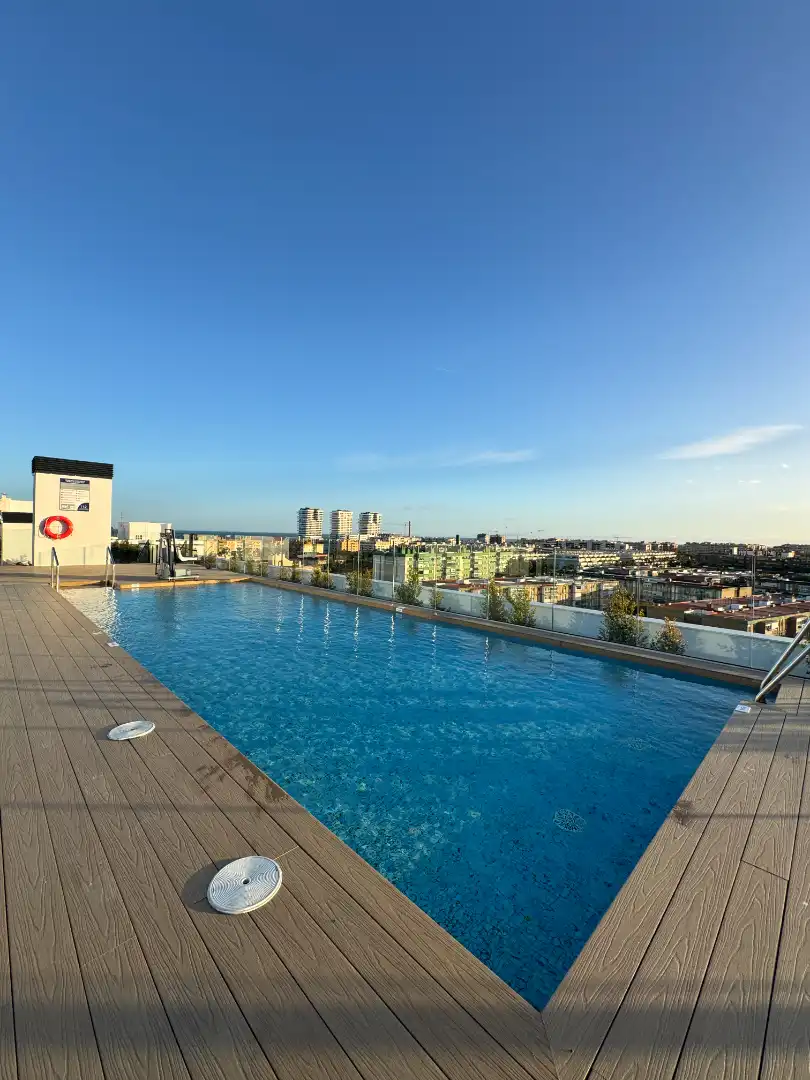Piscina de Piso de alquiler en Málaga Capital con Aire acondicionado, Terraza y Trastero