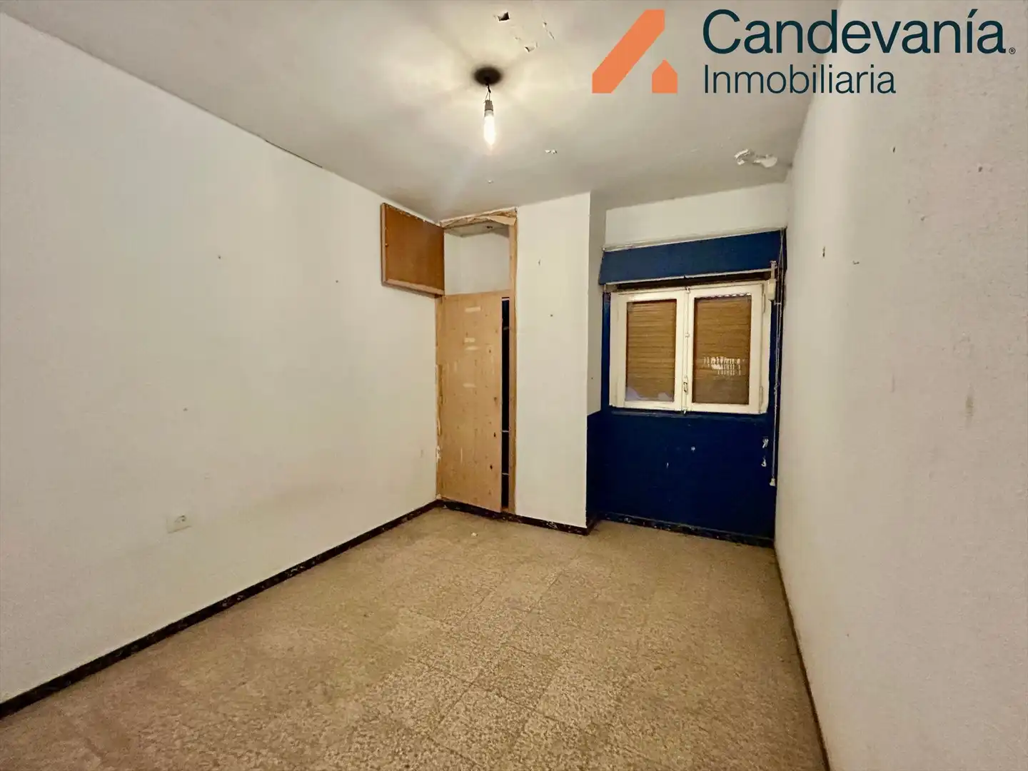 Habitación de Nave industrial en venta en Zuera