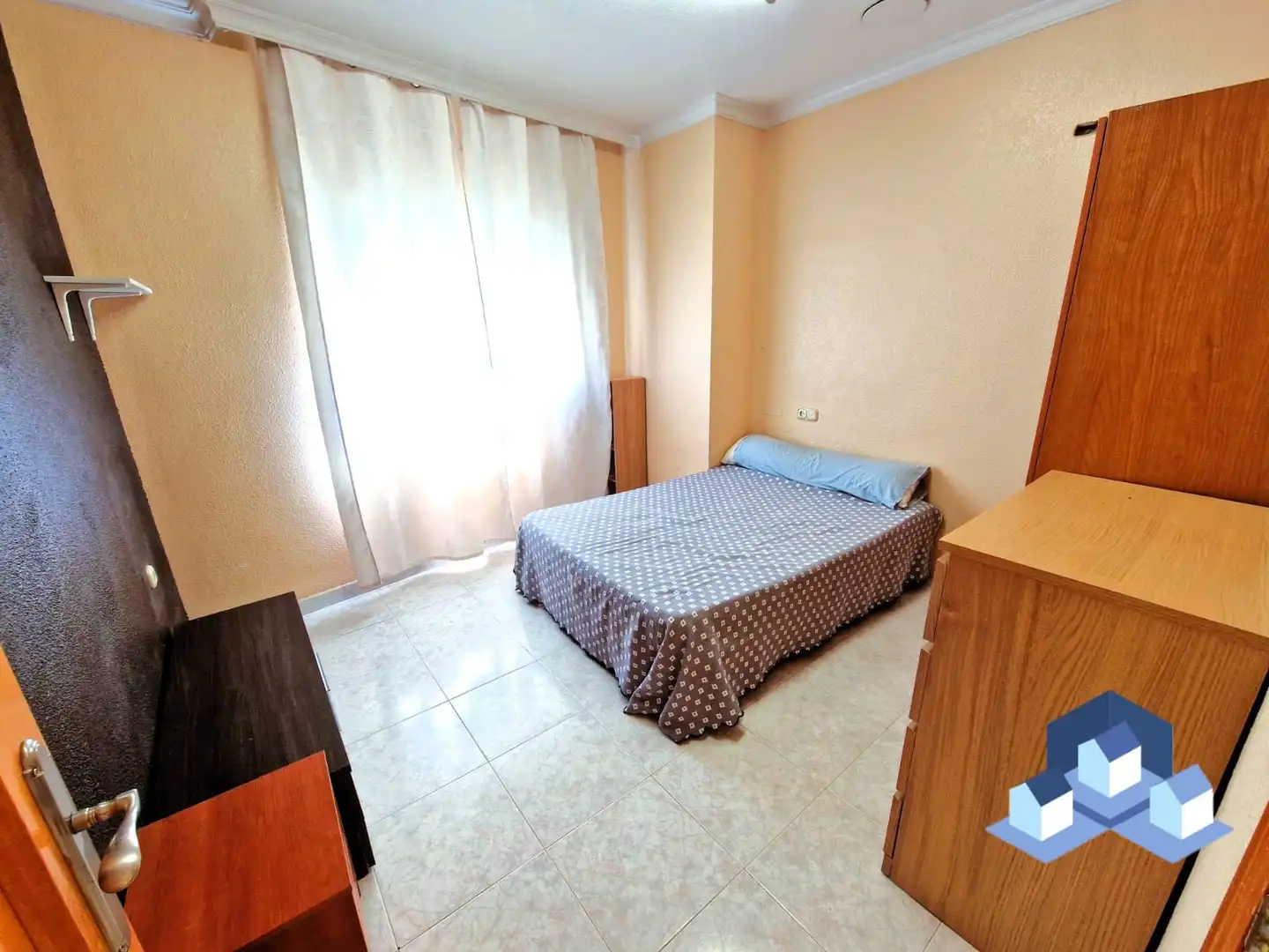 Habitación de Piso en venta en Lorca con Amueblado y Balcón