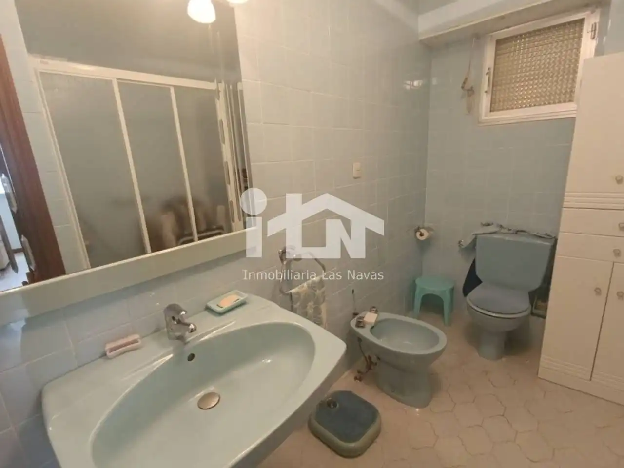 Piso en venta en Las Navas del Marqués  con Calefacción, Terraza y Balcón