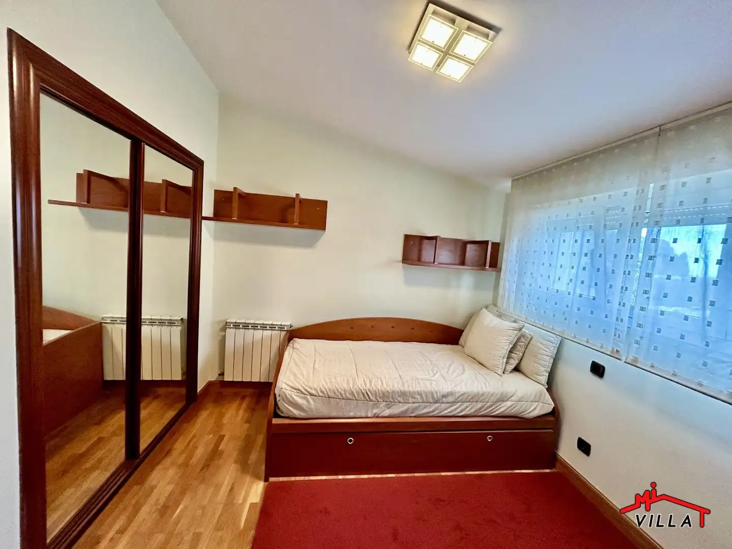 Schlafzimmer von Haus oder Chalet zum Verkauf in Laredo mit Heizung und Terrasse