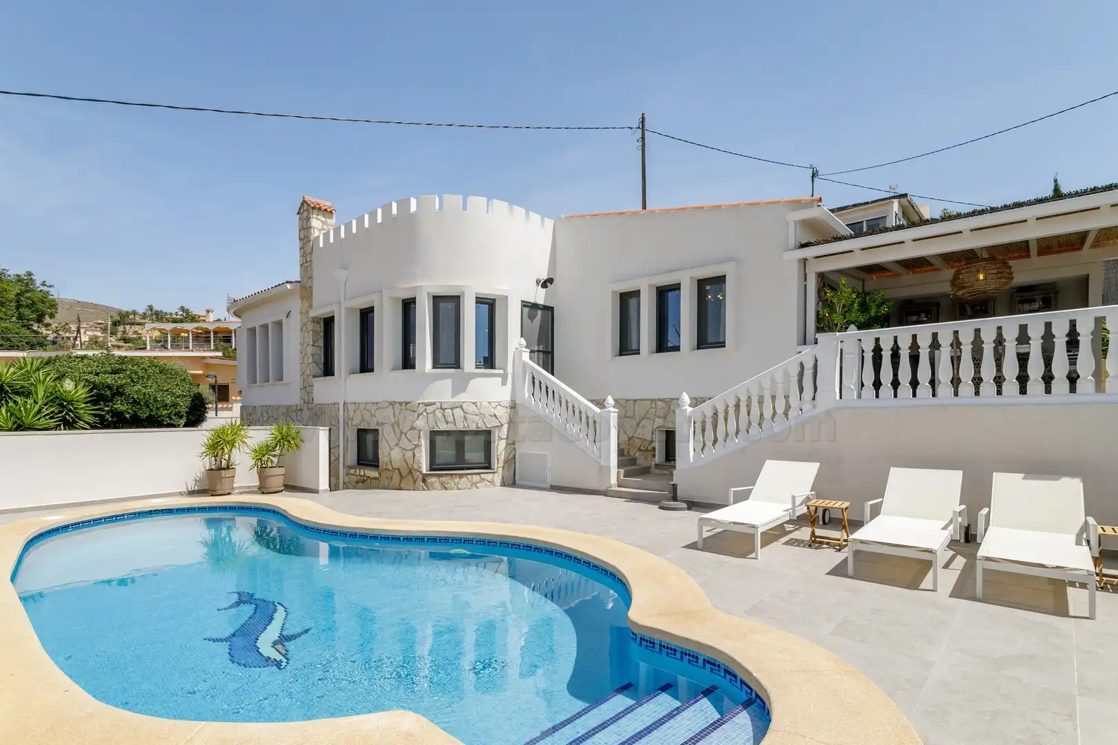Vista exterior de Casa o xalet en venda en El Campello amb Aire condicionat, Jardí privat i Terrassa