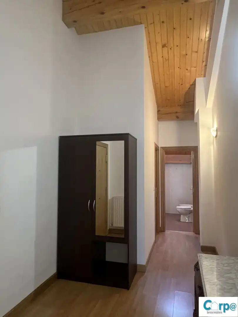 Flat for rent in Puente la Reina / Gares  with Heating, Parquet flooring and Balcony