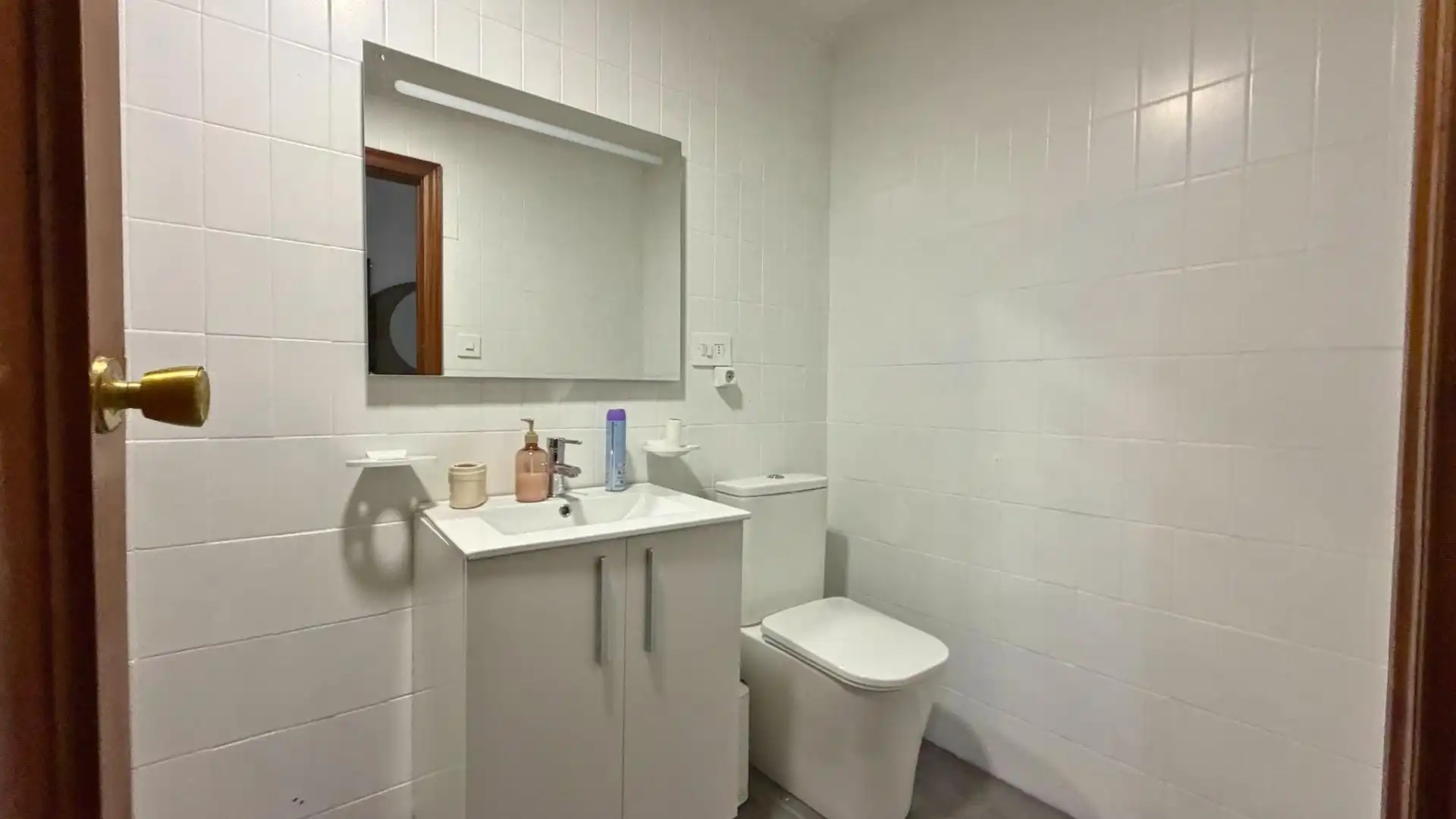 Baño de Piso en venta en Yecla con Terraza y Balcón