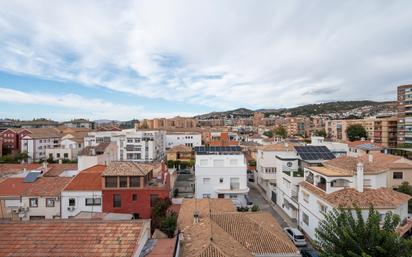 Vista exterior de Pis en venda en  Granada Capital amb Terrassa