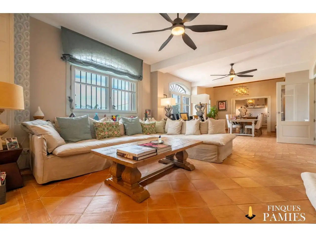 Sala de estar de Casa o chalet en venta en La Selva del Camp con Calefacción, Jardín privado y Terraza