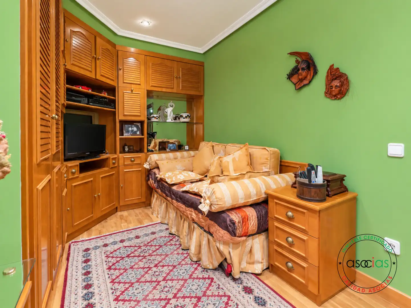 Habitación de Piso en venta en Gijón  con Calefacción y Parquet