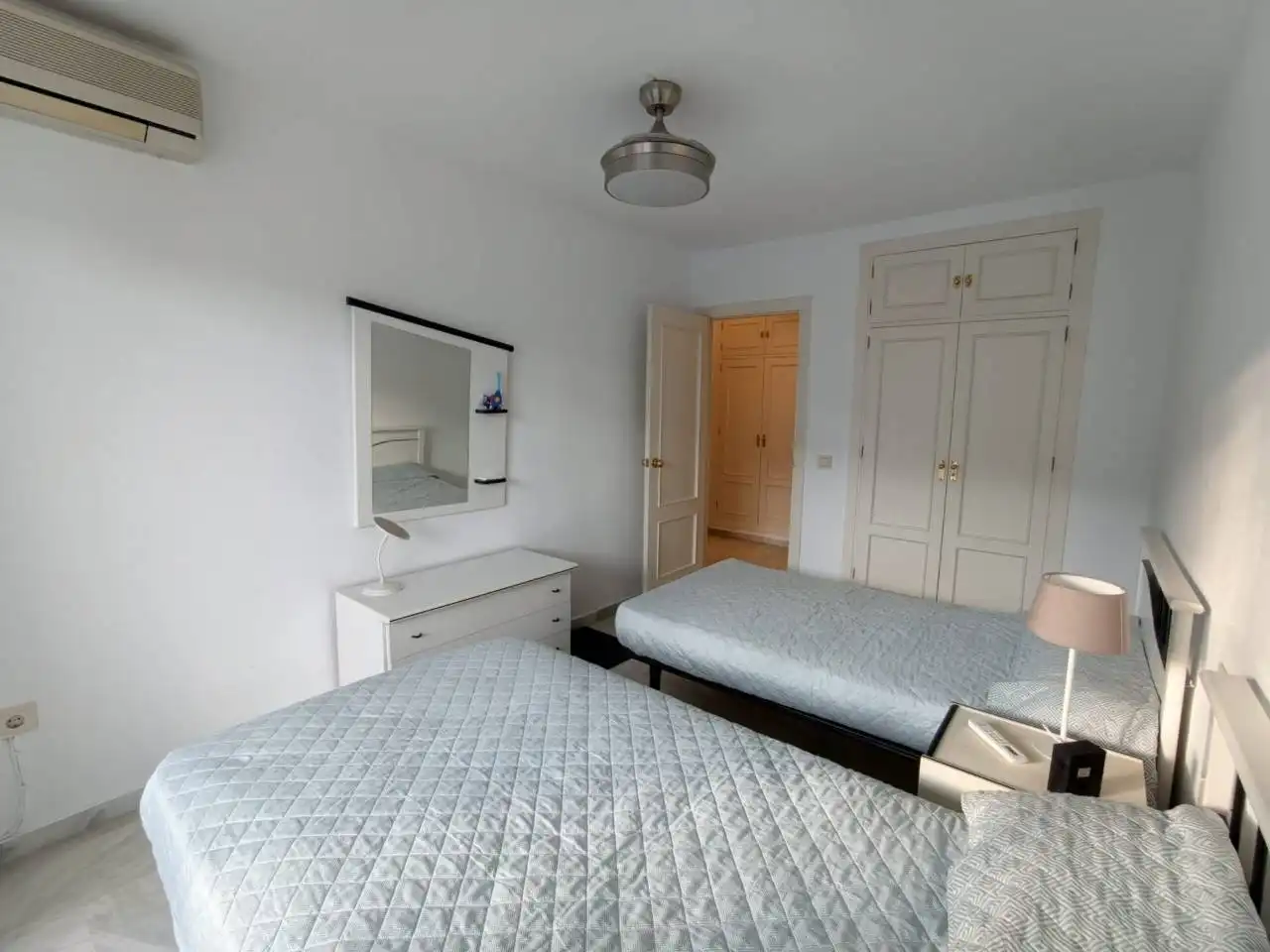 Apartamento en venta en Torremolinos, Málaga