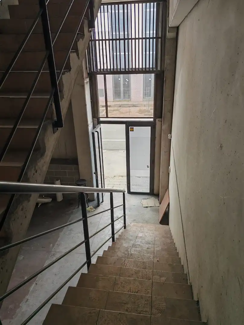 Industrial building for sale in Sant Vicenç Dels Horts, imagen 4