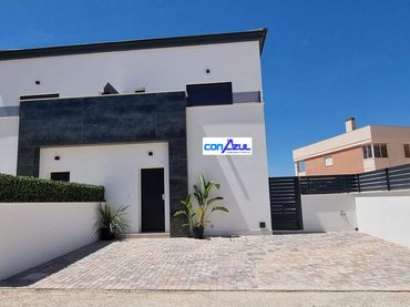 Villa avec balcon à vendre à Gran Alacant