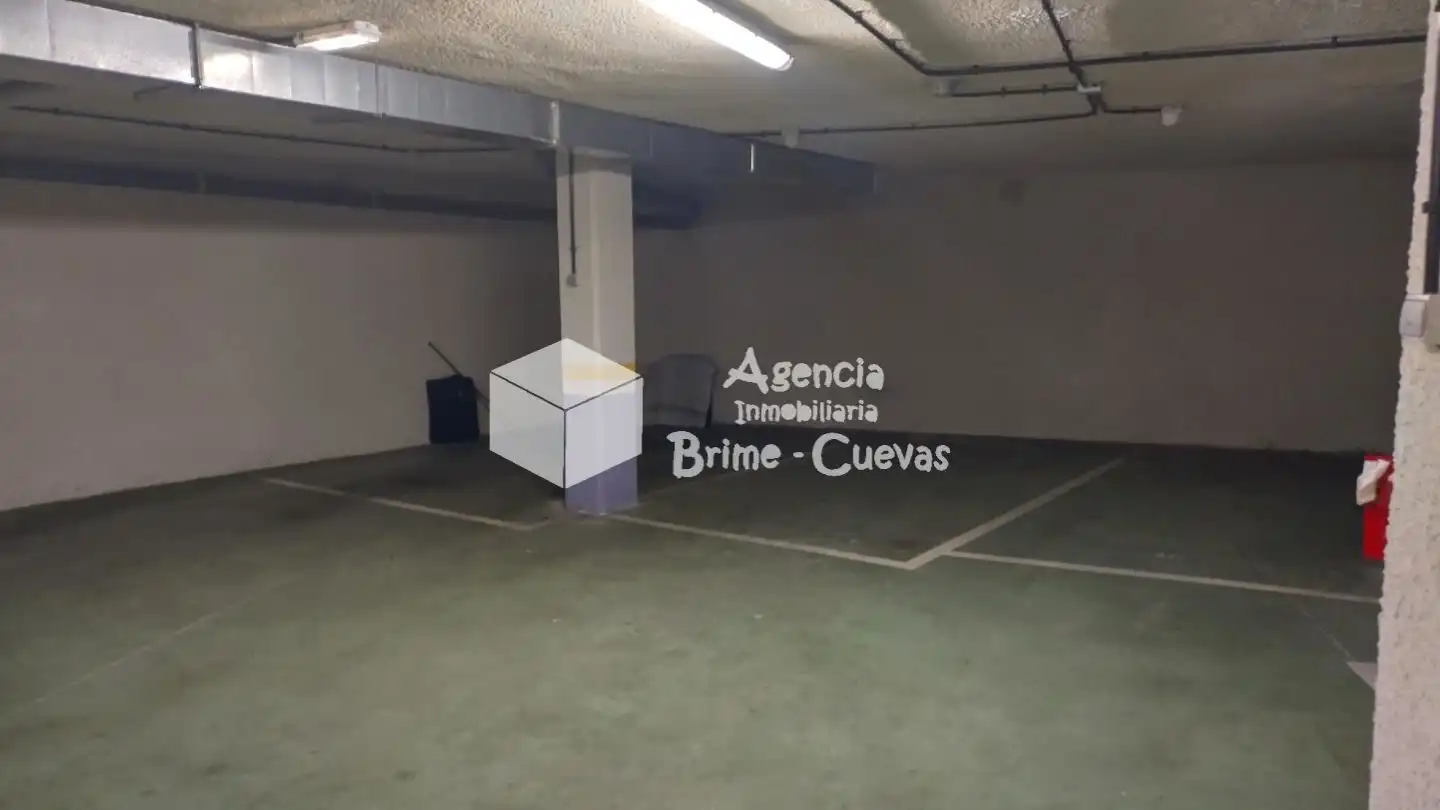 Garage zum Verkauf in Laviana