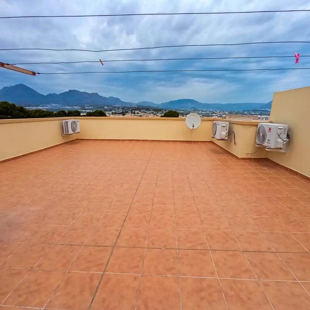 Terraza de Apartamento de alquiler en L'Alfàs del Pi con Aire acondicionado, Jardín privado y Terraza