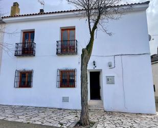 Vista exterior de Casa o xalet en venda en Pozuelo del Rey amb Terrassa