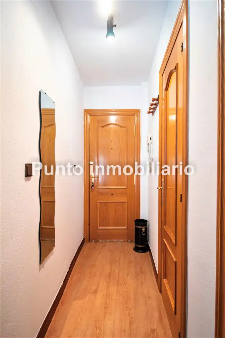 Flat with terrace to rent in Calle de Teresa Gil, imagen 7