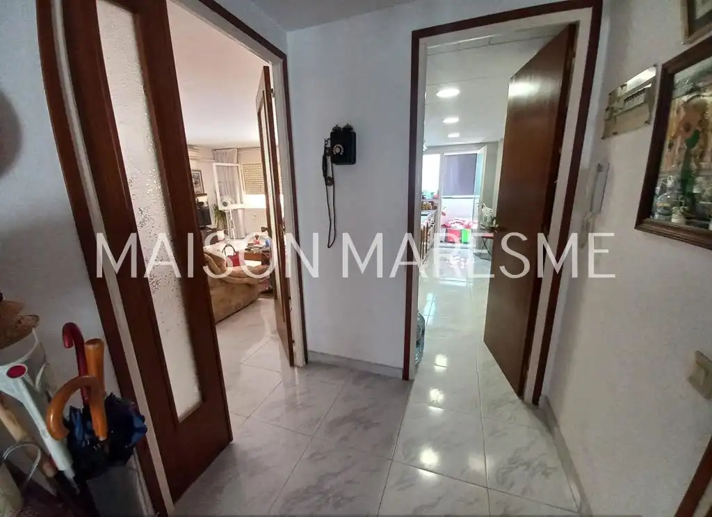 Ático en venta en Canet de Mar con Calefacción, Terraza y Balcón