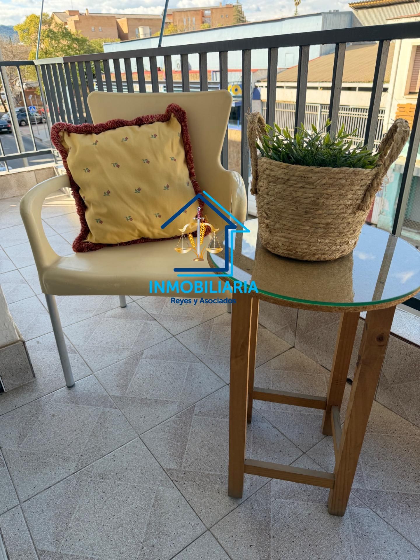 Wohnung zum Verkauf in Santa Rosa - Valdeolleros, Norte-Sierra