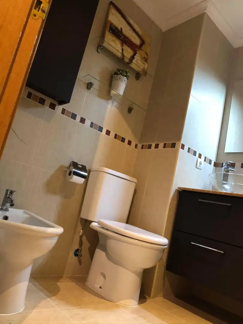 Baño de Piso en venta en Seseña con Aire acondicionado, Calefacción y Parquet