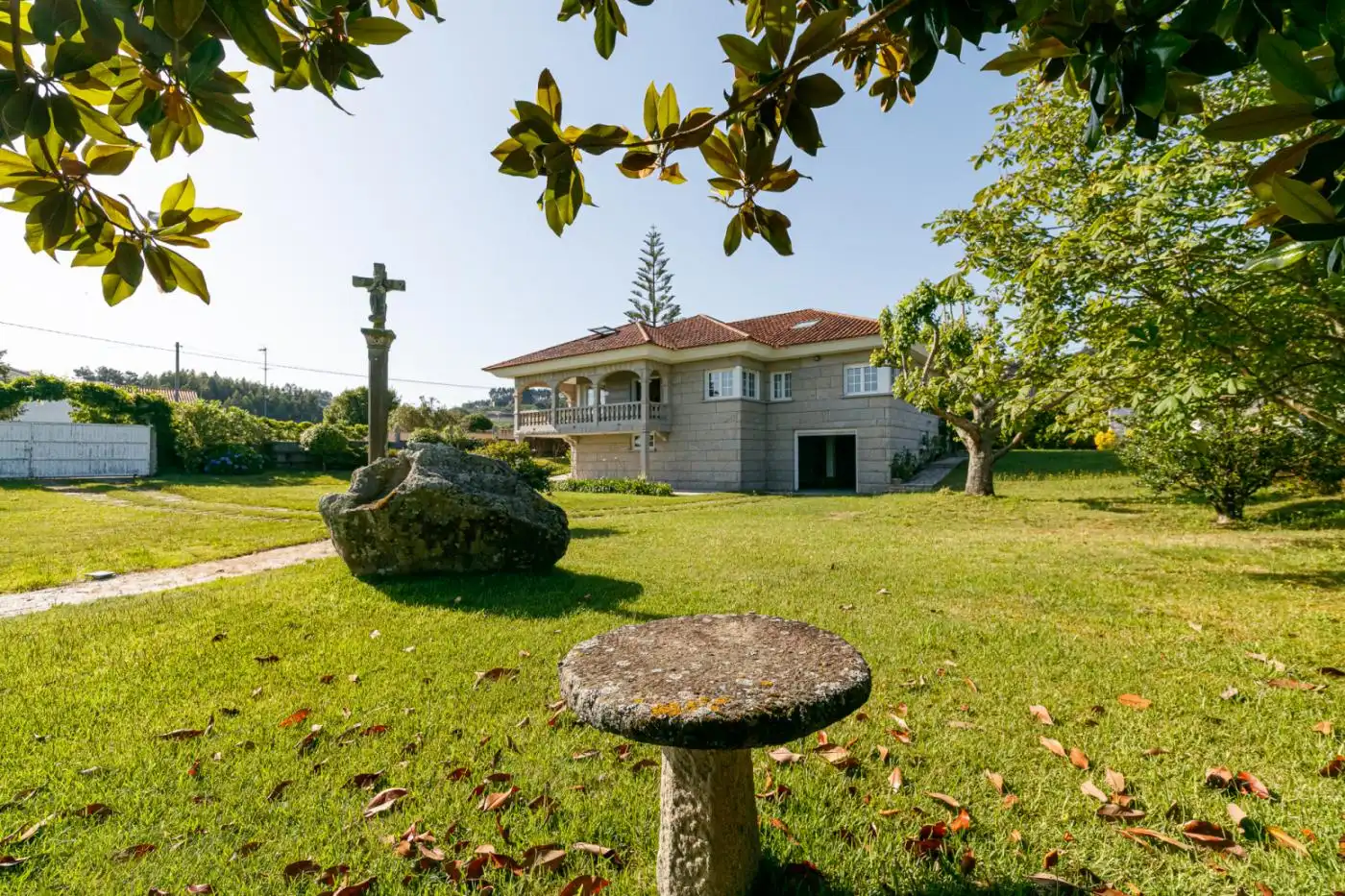 Vista exterior de Casa o chalet en venta en Bueu con Calefacción, Terraza y Amueblado
