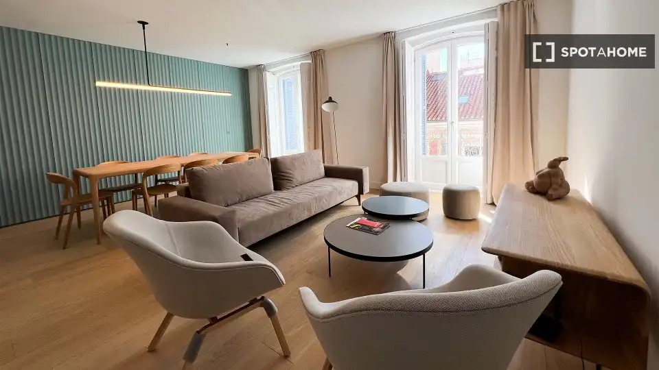 Living room of Flat for rent in Madrid  with Air Conditioner, Heating and Furnished