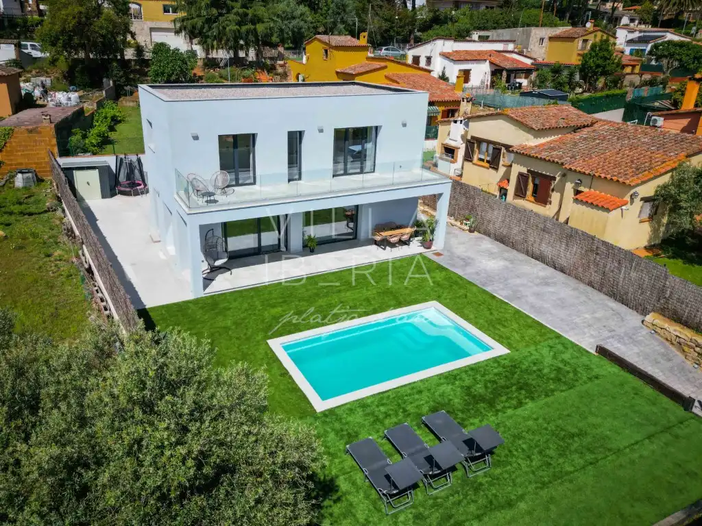 Exterior view of Houses for sale in Calonge i Sant Antoni  with Air Conditioner, Heating and Private garden