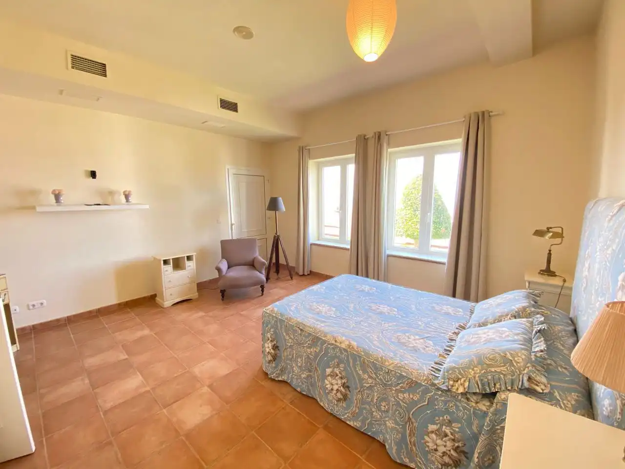 Dormitori de Casa o xalet en venda en Torrox amb Aire condicionat, Jardí privat i Traster