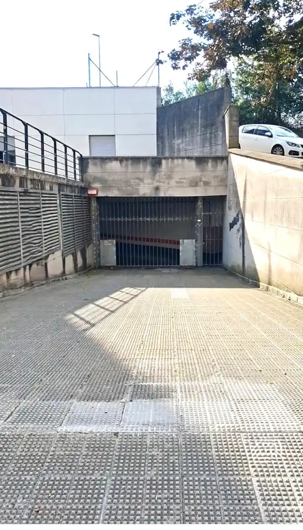 Aparcament en venda a Erandio, imagen 2