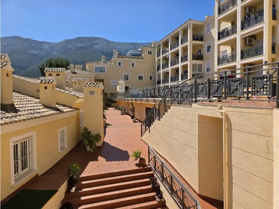 Vista exterior de Apartament en venda en Dénia amb Aire condicionat, Calefacció i Terrassa