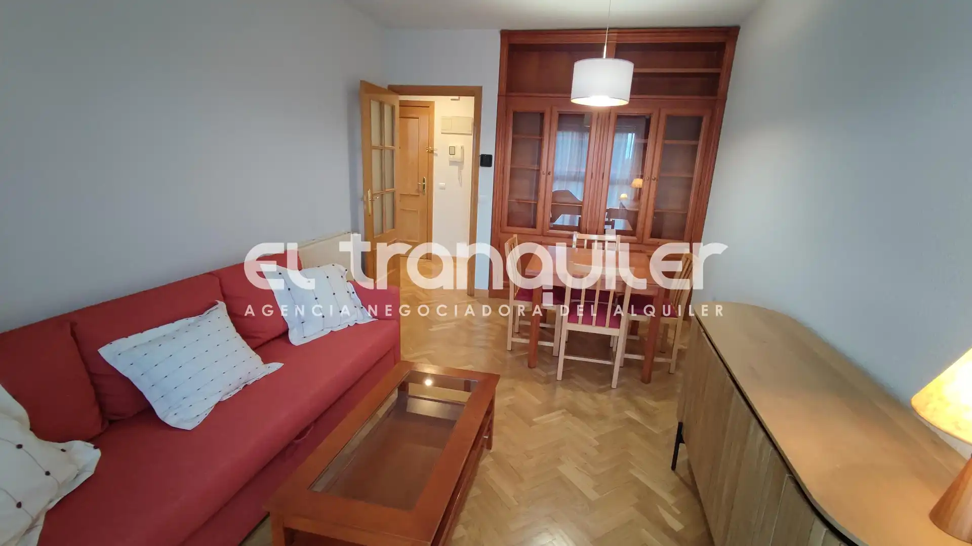 Sala d'estar de Pis de lloguer en Madrid amb Aire condicionat, Parquet i Piscina