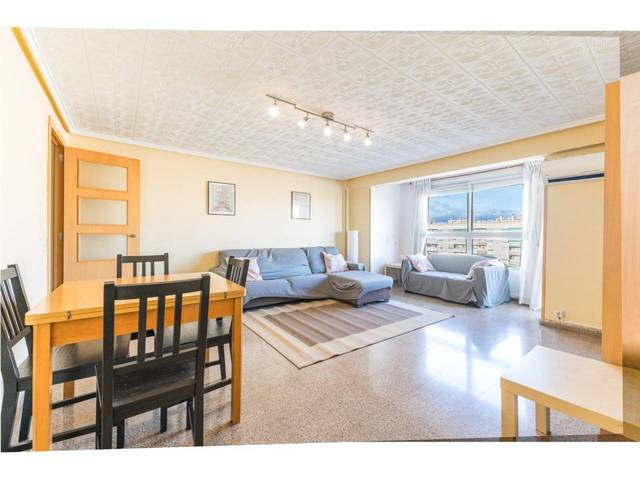 Piso en Venta en Calle Padre Tomás Montañana en Camí Fondo