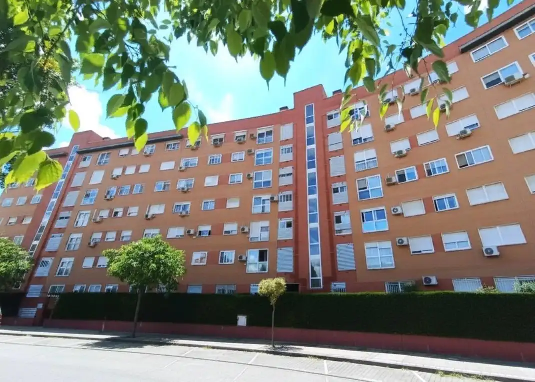 Vista exterior de Piso en venta en Parla con Aire acondicionado y Calefacción