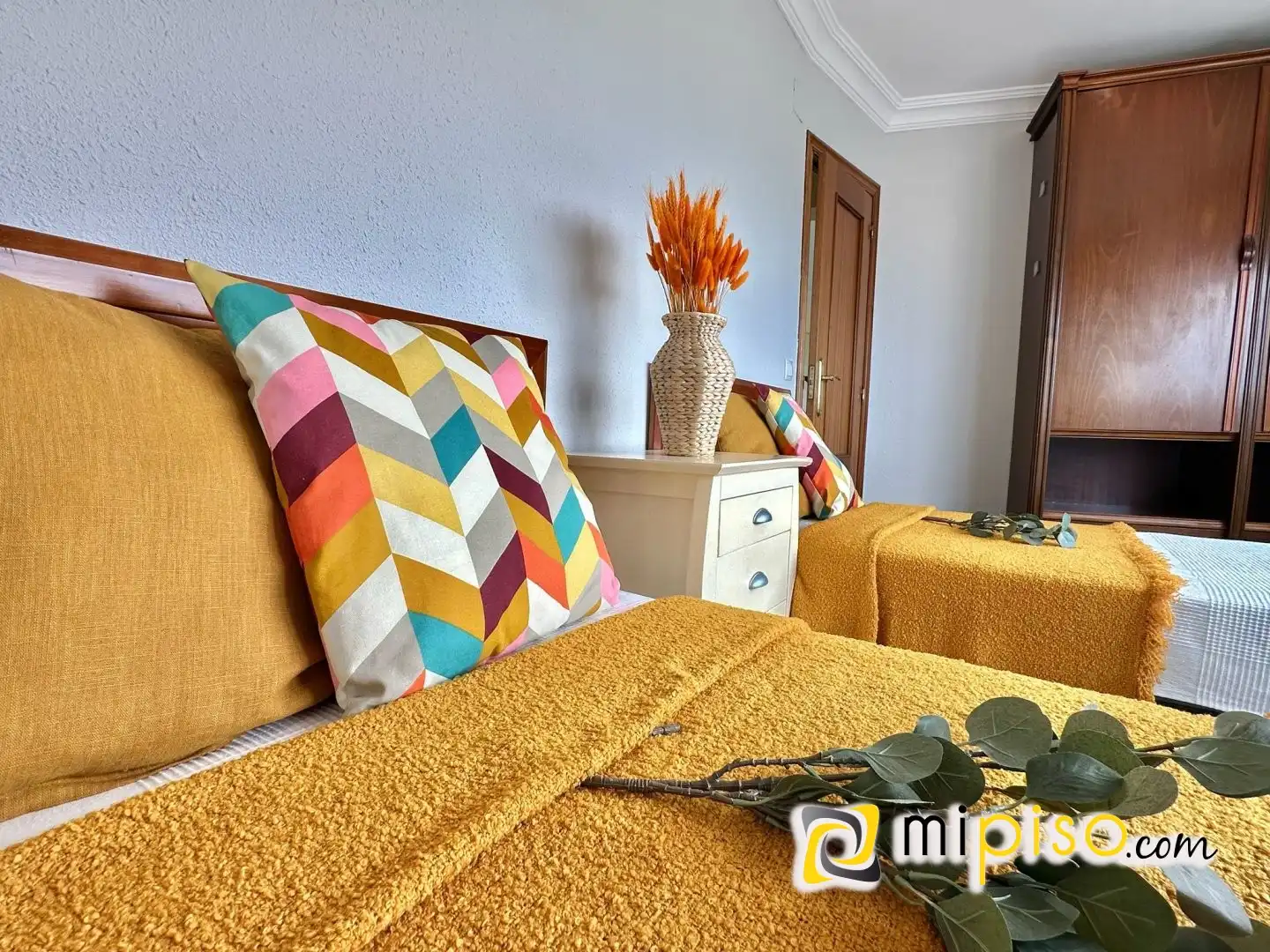 Bedroom of Flat for sale in Laredo  with Furnished