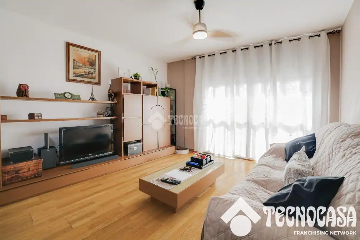 Sala de estar de Piso en venta en Rubí con Aire acondicionado, Calefacción y Parquet