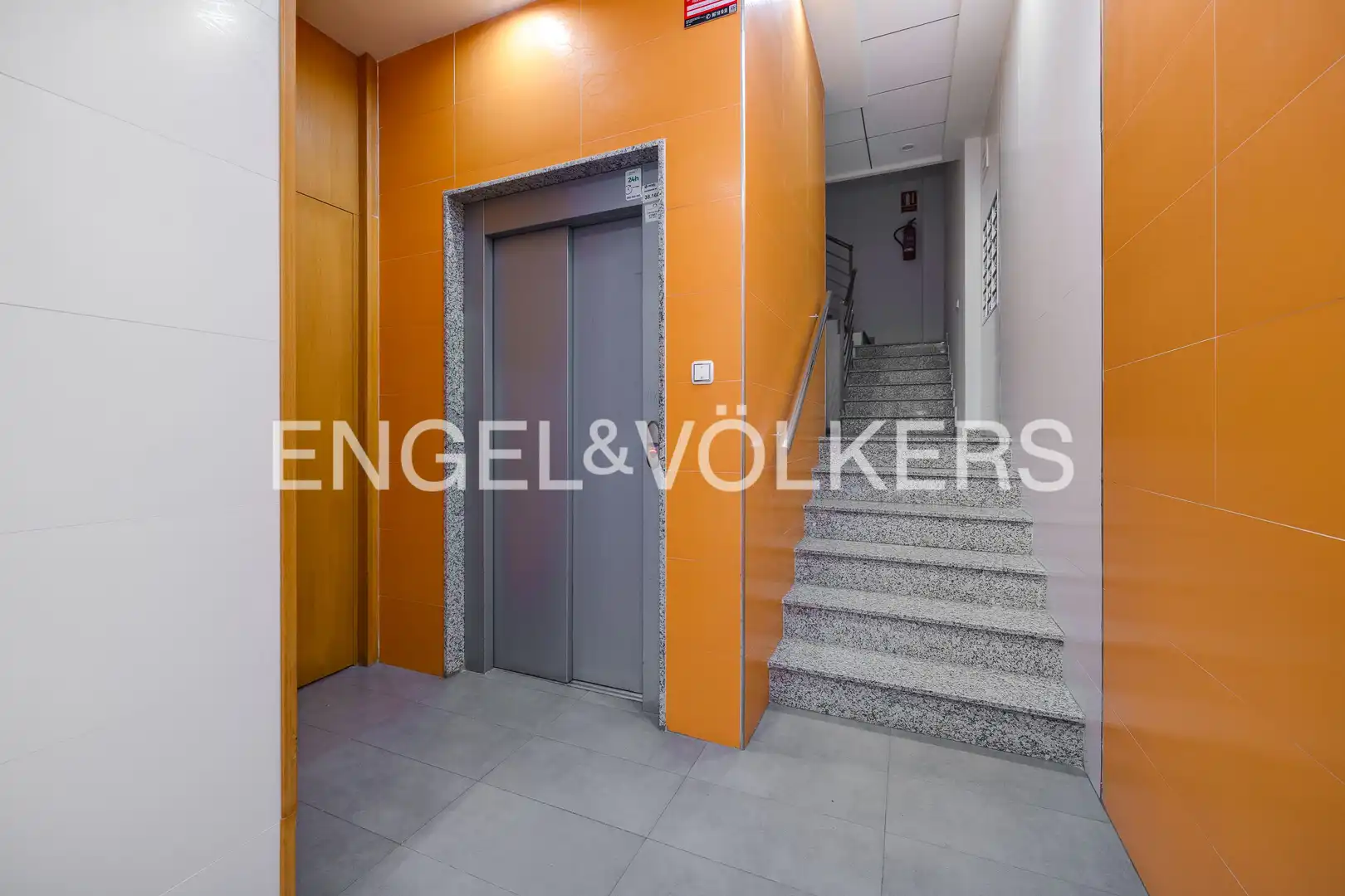 Ático en venta en Torrevieja con Aire acondicionado, Calefacción y Terraza